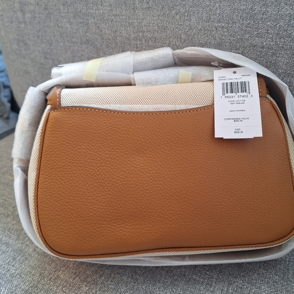 NWT Coach Lucy Crossbody In Signature Canvas/ pebble leather - Picture 5 of 8